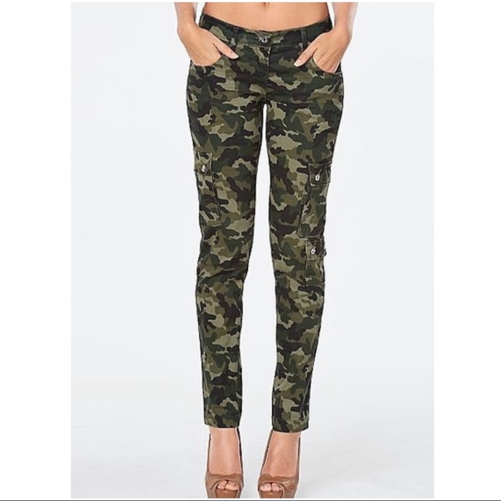VENUS Women's Camouflage Skinny Cargo Jeans - Olive & Black